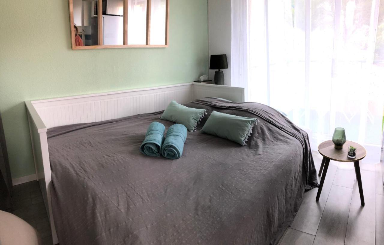 Studio Avec Terrasse Et Piscine Bandol Ngoại thất bức ảnh